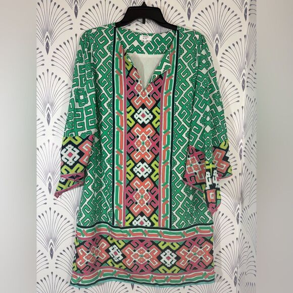 Crown & Ivy Green Pink Geometric Dress boho sleeve Womens size 10 PTP-20 L-38 - Picture 1 of 7